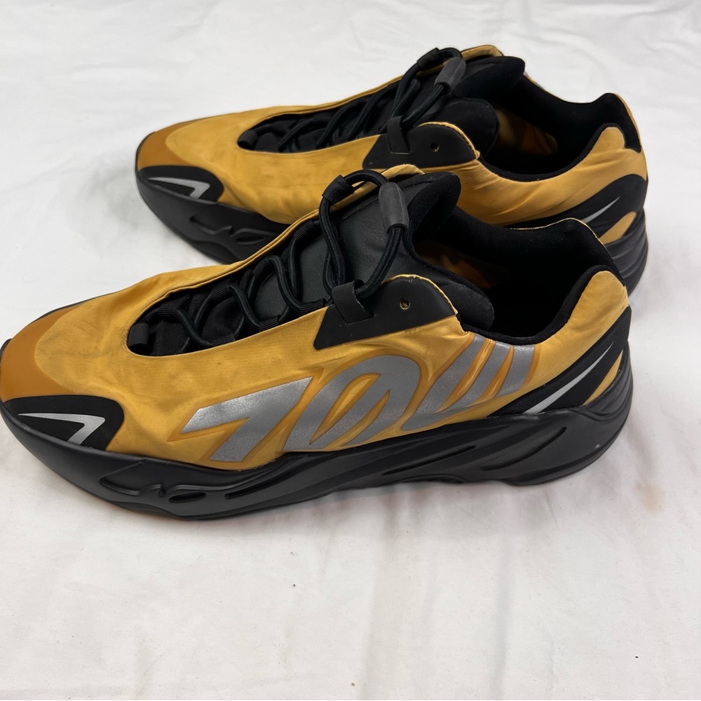 Adidas Yeezy Boost 700 MNVN Honey Flux 779001 Ape 2021 Size 11 L020325 - Picture 7 of 9